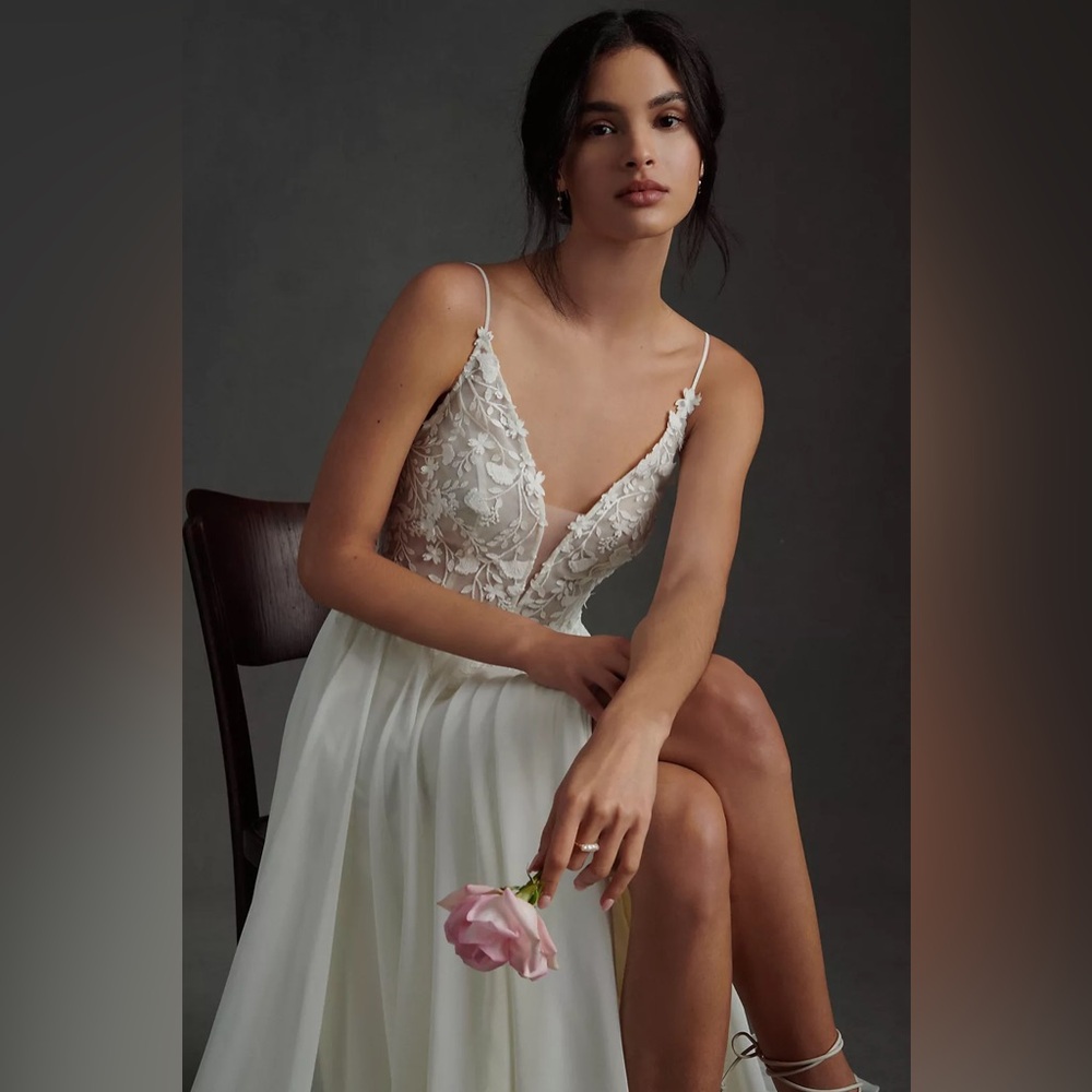 BHLDN Jenny by Jenny Yoo Kelsey Chiffon & Lace V-Neck A-Line Wedding Gown - Picture 4 of 13